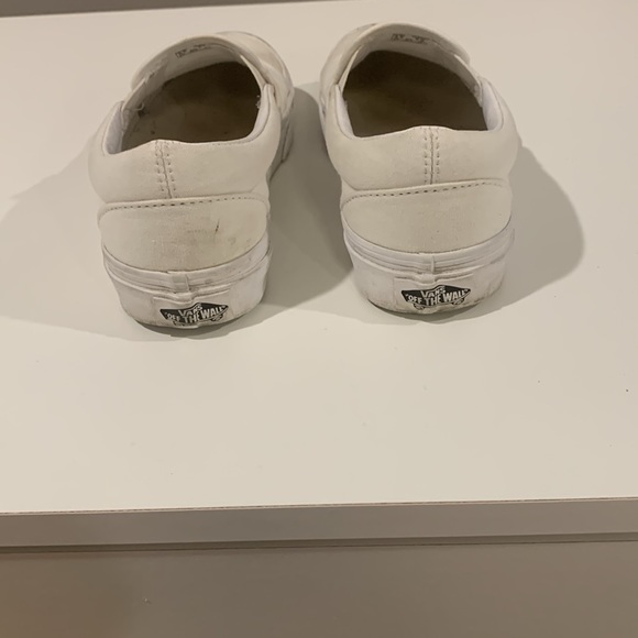 White vans - Picture 5 of 9